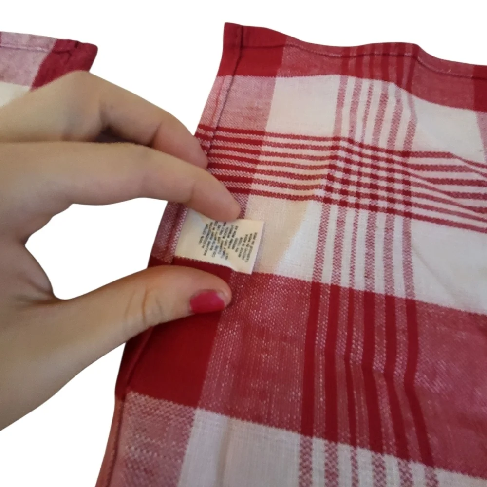 Set of 4 Red & White Plaid Placemats